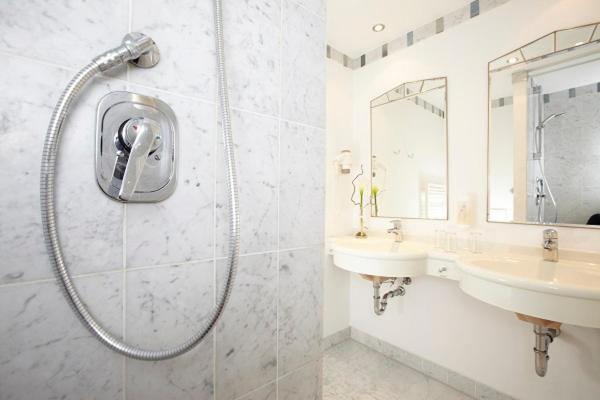 Meeressterne Hotel Residenz In Heringsdorf Buitenkant foto